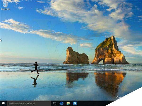 Windows 10又有新壁纸：美女 沙滩 跑