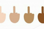 win10 emoji表情支持竖中指表情 节操何在?