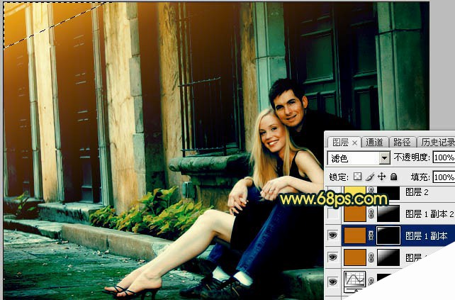 Photoshop调出欧美暗青色建筑边的情侣图片