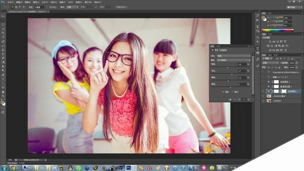 PhotoShop(PS)将宿舍中的女生照片调成淡紫色实例教程